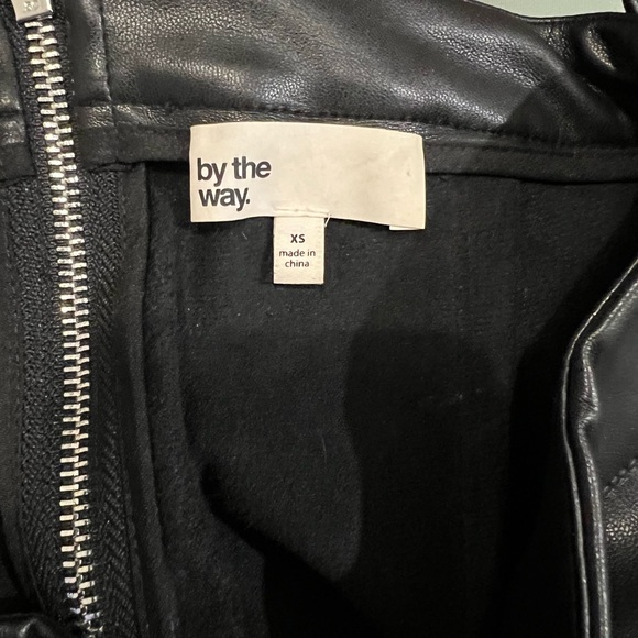 Revolve side tie detail leather pants - Picture 3 of 3